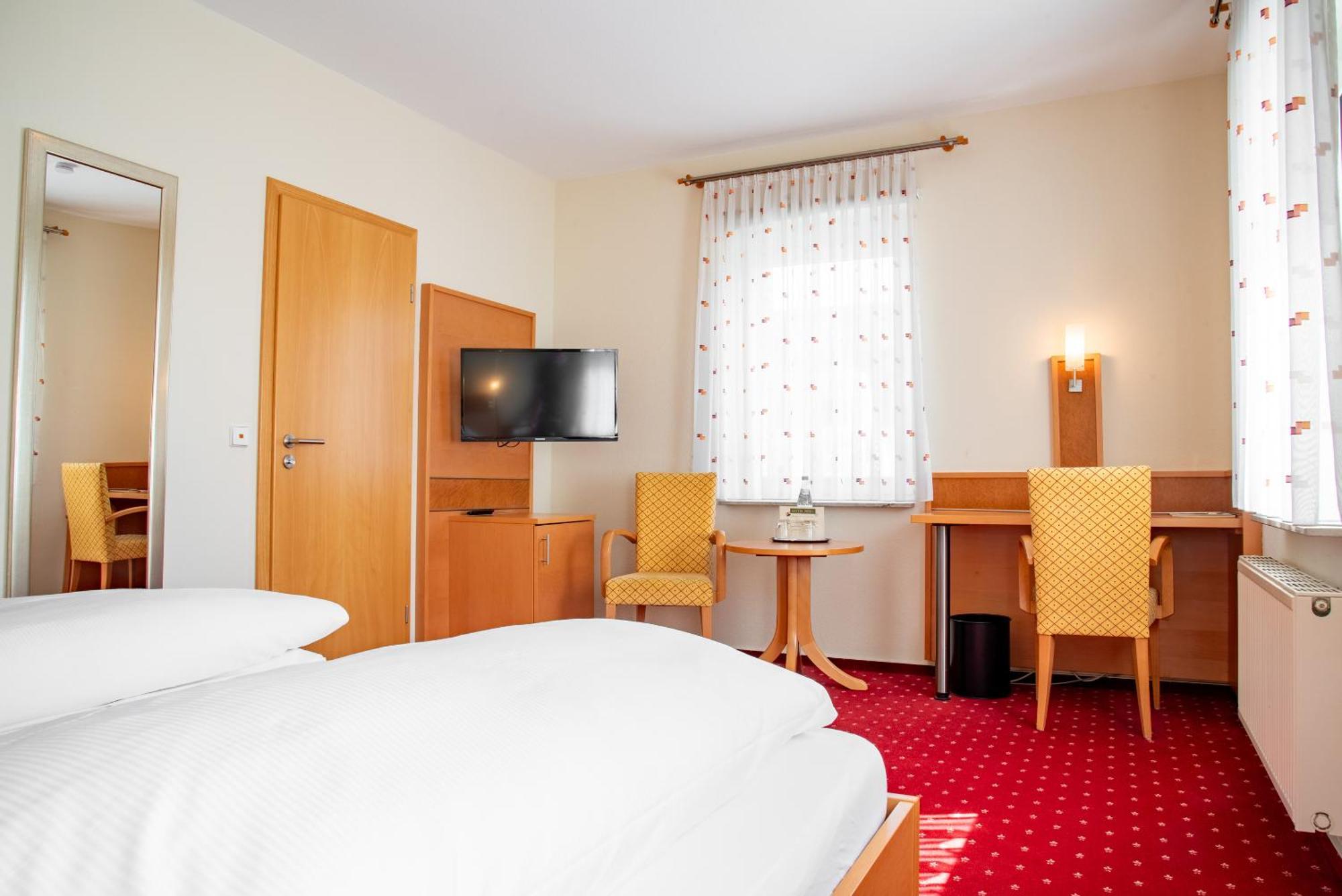 Hotel & Restaurant Post Laichingen Kültér fotó